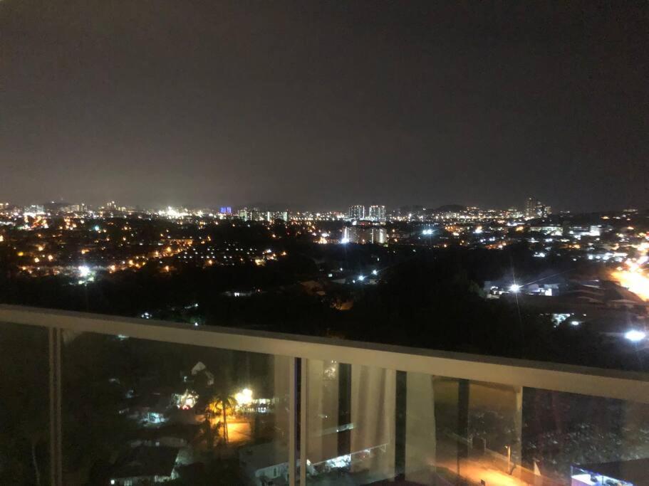Mishal'S Homestay-Vista Bangi Studio Service Apartment Kajang Exterior foto